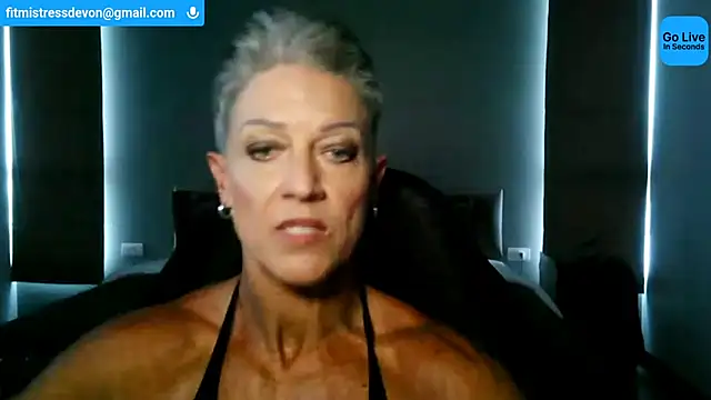 Snapshot of Devon2020 chatting on June 24, 2026, 11:09 am Devon2020 online show from June 24, 2026, 11:09 am