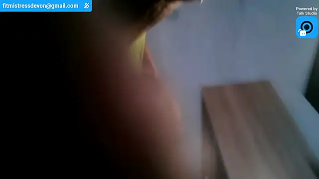 Snapshot of Devon2020 chatting on July 11, 2026, 9:01 am Devon2020 online show from July 11, 2026, 9:01 am