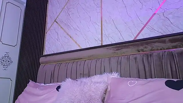 Snapshot of Allys chatting on December 16, 2024, 9:41 pm Allys online show from December 16, 2024, 9:41 pm