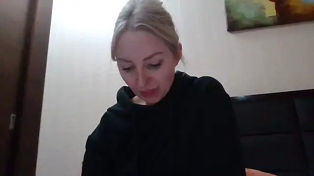 Snapshot of Allys chatting on January 24, 2025, 3:45 pm Allys online show from January 24, 2025, 3:45 pm