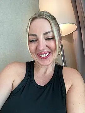 Snapshot of Allys chatting on February 2, 2025, 5:53 am Allys online show from February 2, 2025, 5:53 am