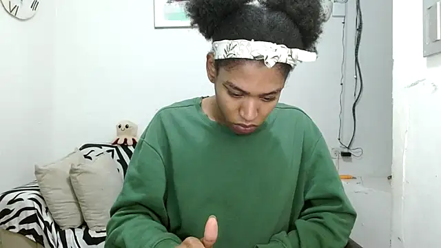 angelamarie1 online show from February 6, 2026, 11:57 am