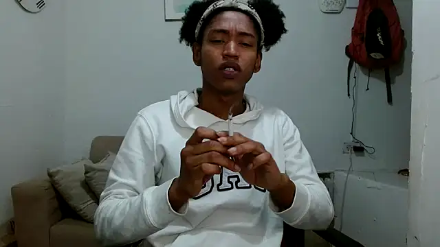 angelamarie1 online show from February 18, 2026, 1:45 am