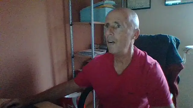 Snapshot of olibrius71 chatting on October 25, 2025, 2:56 pm olibrius71 online show from October 25, 2025, 2:56 pm