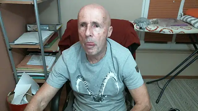 olibrius71 online show from February 13, 2026, 9:00 pm