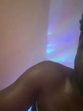 versetopcouple online show from October 23, 2025, 2:49 pm