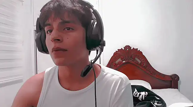 Snapshot of ZHALEM chatting on February 20, 2025, 4:28 am ZHALEM online show from February 20, 2025, 4:28 am