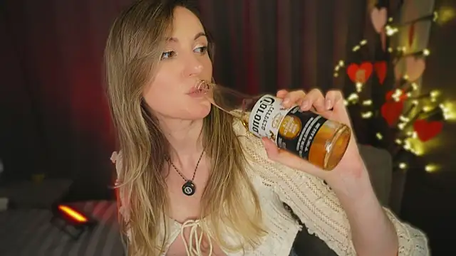 ShyNdWild online show from March 28, 2026, 5:34 pm