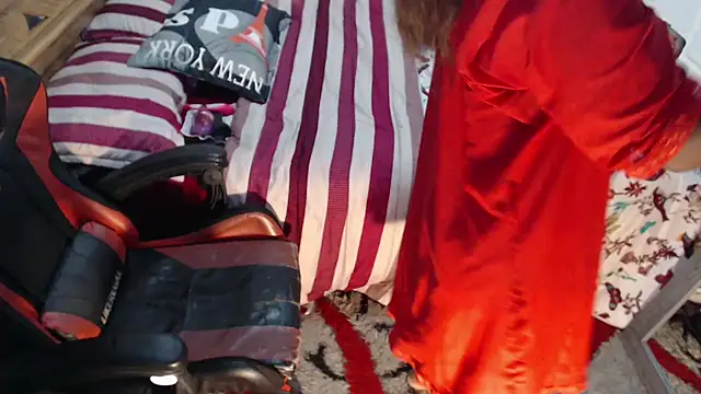 sexyjustin202 online show from November 25, 2025, 1:49 am