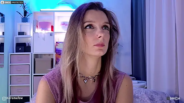 Karamelsw  online show from October 27, 2025, 11:09 pm