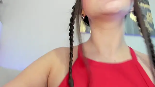 Snapshot of Mia_Callme chatting on March 15, 2025, 9:05 pm Mia Callme online show from March 15, 2025, 9:05 pm