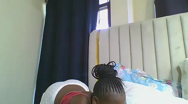 CuteJ online show from February 13, 2025, 1:15 pm