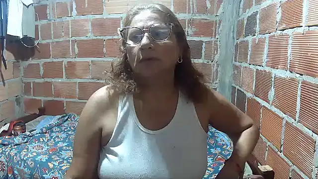 charrysexy1 online show from September 22, 2025, 11:23 am