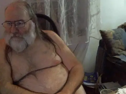Snapshot of SexySantaC chatting on December 31, 2024, 10:01 pm SexySantaC online show from December 31, 2024, 10:01 pm