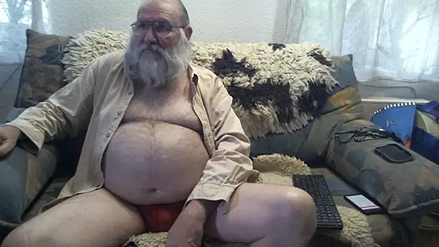 Snapshot of SexySantaC chatting on October 2, 2025, 3:19 pm SexySantaC online show from October 2, 2025, 3:19 pm