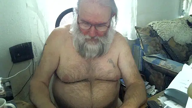 Snapshot of SexySantaC chatting on October 6, 2025, 2:03 pm SexySantaC online show from October 6, 2025, 2:03 pm