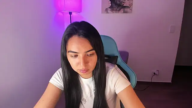 Miss Nicole online show from April 5, 2026, 1:14 am