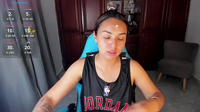 Snapshot of Miss_Nicole chatting on July 9, 2026, 7:07 pm Miss Nicole online show from July 9, 2026, 7:07 pm