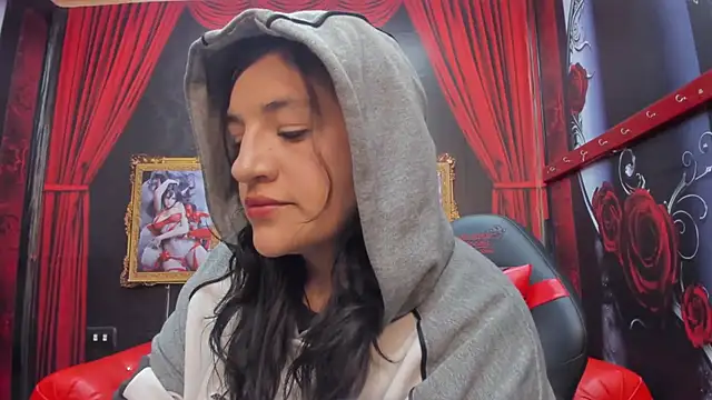 Snapshot of AmaiaDavies chatting on December 11, 2024, 2:09 am AmaiaDavies online show from December 11, 2024, 2:09 am