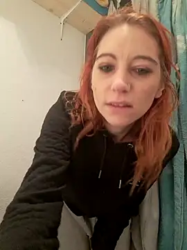 Snapshot of XLisaxx chatting on December 6, 2024, 11:14 pm XLisaxx online show from December 6, 2024, 11:14 pm