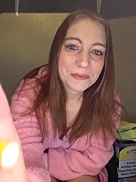 XLisaxx online show from March 28, 2026, 5:18 am