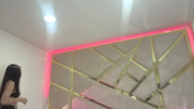  emma miller  online show from February 16, 2026, 11:17 am