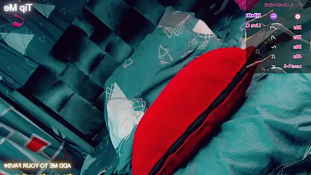 CharlotteBigCock online show from March 4, 2026, 2:23 pm