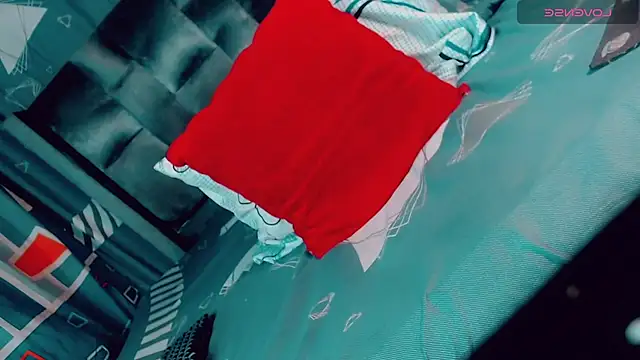 CharlotteBigCock online show from April 17, 2026, 2:31 pm