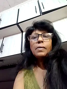 Snapshot of MsAttitude chatting on April 30, 2026, 11:38 am MsAttitude online show from April 30, 2026, 11:38 am