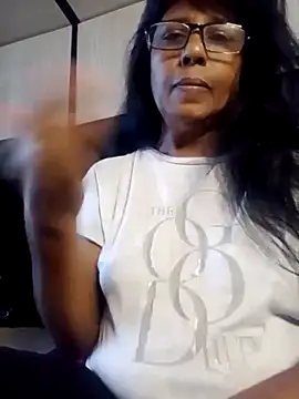 Snapshot of MsAttitude chatting on May 6, 2026, 7:24 am MsAttitude online show from May 6, 2026, 7:24 am