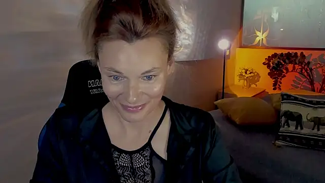 MistyBarnes online show from May 11, 2026, 2:45 pm