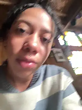 Miley and Vash online show from March 5, 2026, 7:43 pm