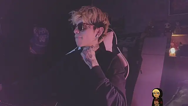 AcidMilo online show from April 12, 2026, 4:28 am
