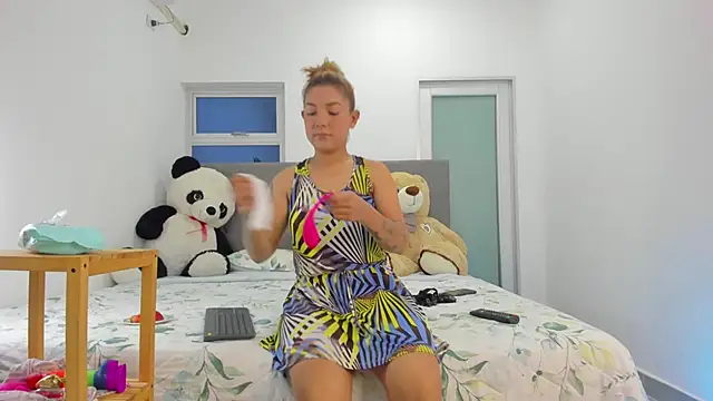Snapshot of SEJMET_LOVE_ chatting on January 11, 2025, 11:02 pm SEJMET LOVE  online show from January 11, 2025, 11:02 pm