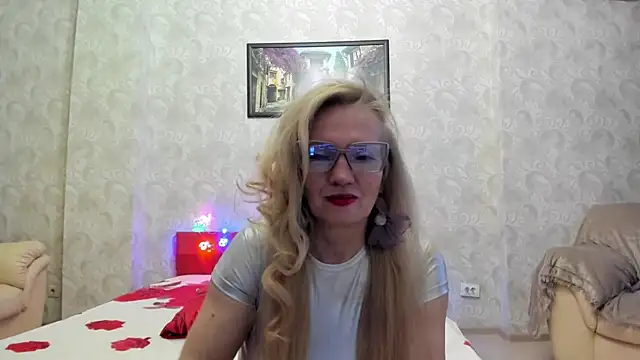 Snapshot of TrueFoxyyy chatting on April 26, 2026, 4:26 pm TrueFoxyyy online show from April 26, 2026, 4:26 pm