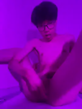 Foxxie126 online show from April 28, 2026, 6:13 pm