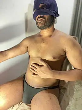 Snapshot of Lahirumadu2 chatting on February 27, 2026, 9:04 pm Lahirumadu2 online show from February 27, 2026, 9:04 pm