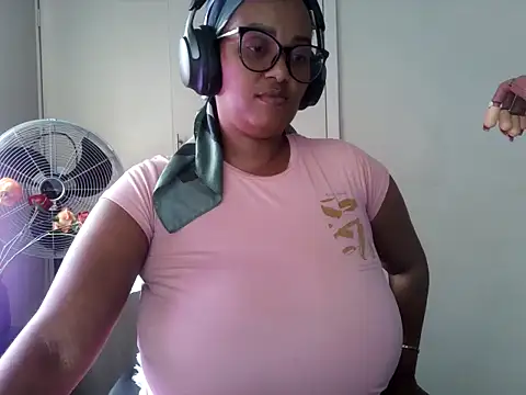 Snapshot of Charlie-Crawford chatting on June 1, 2026, 11:56 am Charlie-Crawford online show from June 1, 2026, 11:56 am