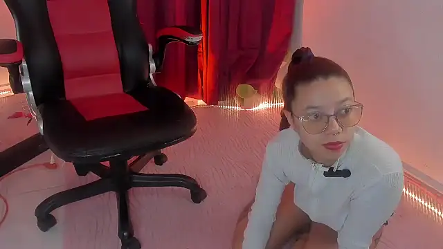 sophieandmarkls online show from September 10, 2025, 11:21 am