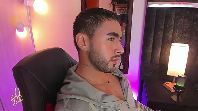 ItsMeEros online show from November 22, 2025, 10:53 pm