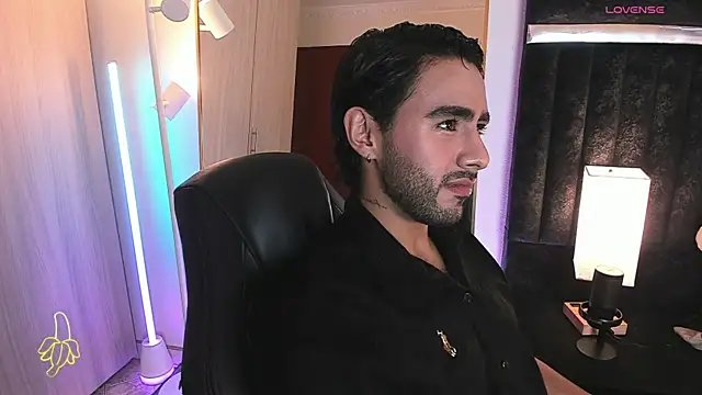 ItsMeEros online show from May 30, 2026, 10:40 pm