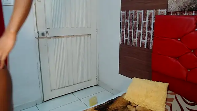 dirtydolltsx online show from February 20, 2026, 11:32 am