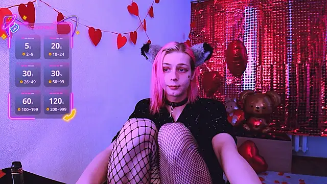 Littlepinkcat online show from February 11, 2026, 6:18 am