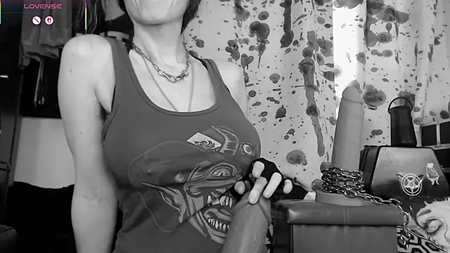 Silentmary online show from November 23, 2025, 3:12 pm