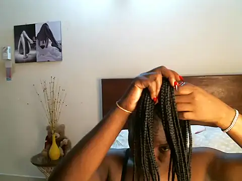 Snapshot of pay_tience chatting on April 15, 2026, 1:34 am pay tience online show from April 15, 2026, 1:34 am