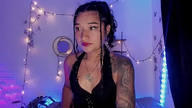 Eva Lee  online show from March 4, 2025, 7:30 am