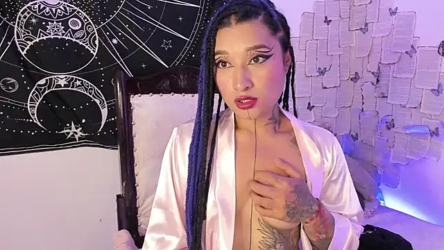 Eva Lee  online show from September 13, 2025, 7:08 am