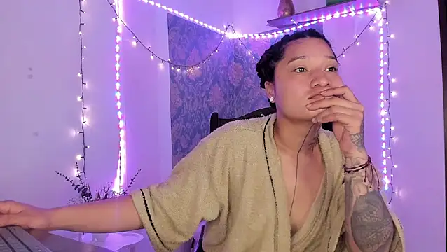 Snapshot of Eva_Lee_ chatting on March 1, 2026, 9:00 am Eva Lee online show from March 1, 2026, 9:00 am