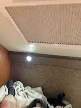 prekumstud online show from March 1, 2025, 9:18 am