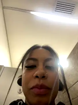 ATENEA SEXXXY online show from November 20, 2025, 9:47 pm